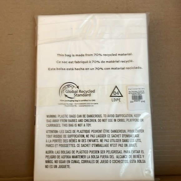 Pottery Barn Retreat Heritage Sateen Standard Pillowcases Set of 2 in White - Picture 4 of 5